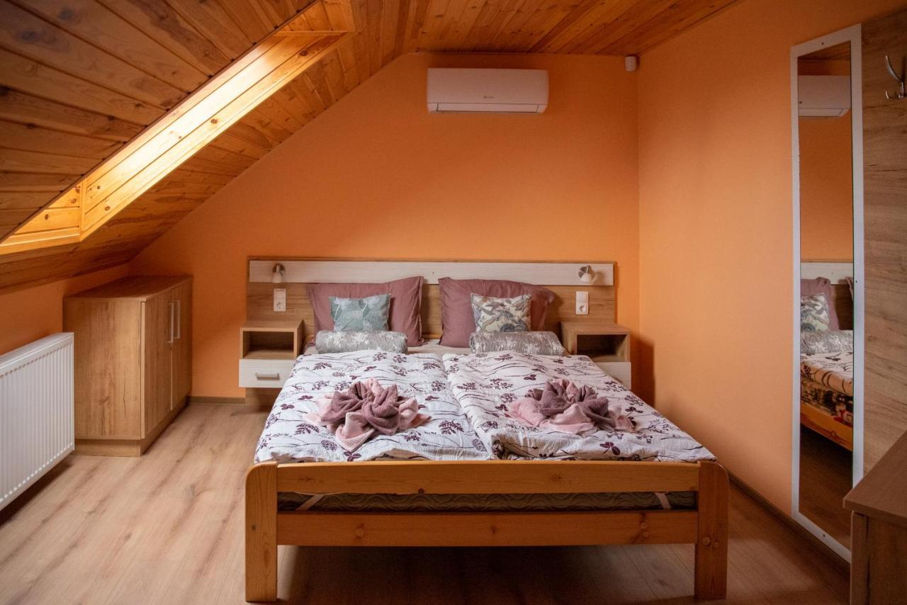 Benige Vendeghaz Hotel Demjen Ngoại thất bức ảnh