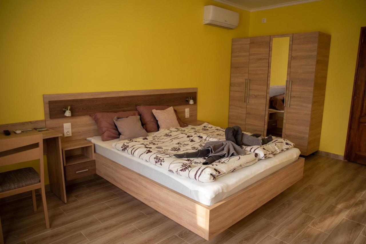 Benige Vendeghaz Hotel Demjen Ngoại thất bức ảnh