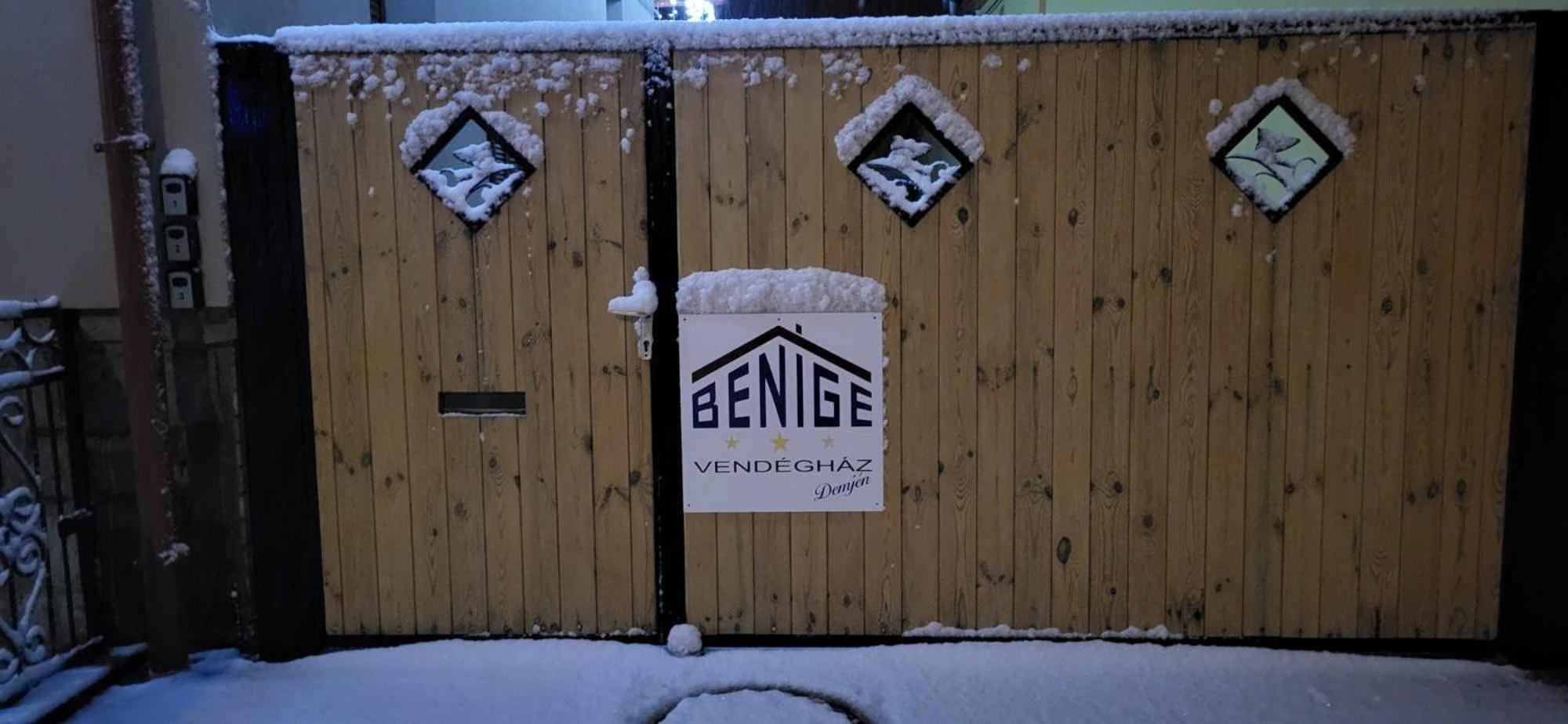 Benige Vendeghaz Hotel Demjen Ngoại thất bức ảnh