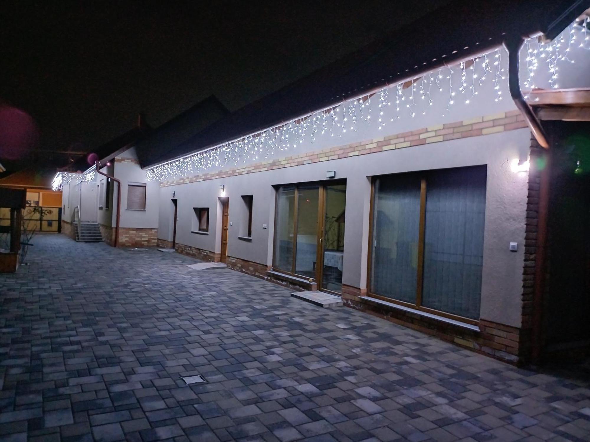 Benige Vendeghaz Hotel Demjen Ngoại thất bức ảnh