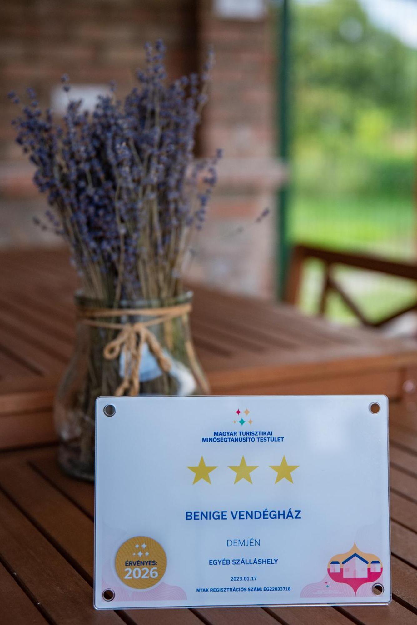 Benige Vendeghaz Hotel Demjen Ngoại thất bức ảnh