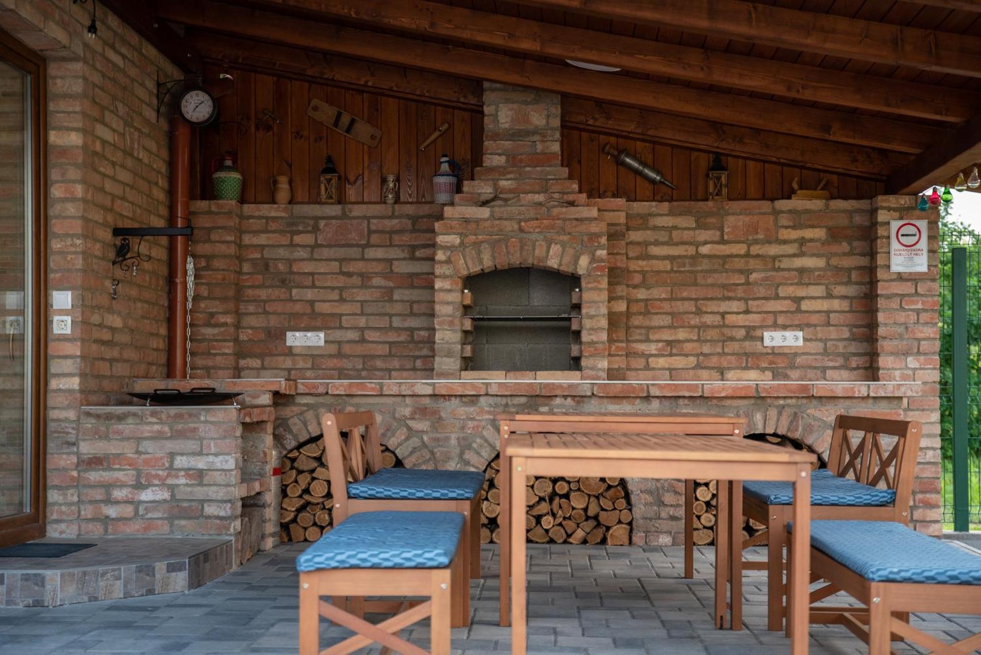 Benige Vendeghaz Hotel Demjen Ngoại thất bức ảnh